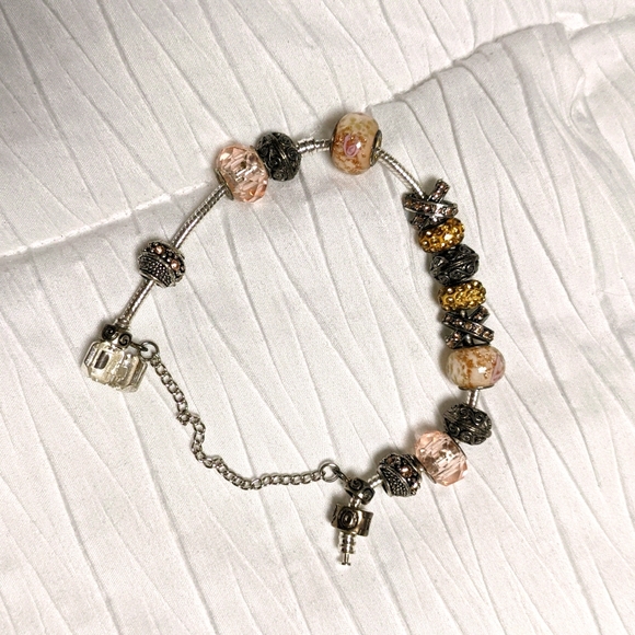 Bracelet with charms - similar to Pandora - Picture 3 of 4